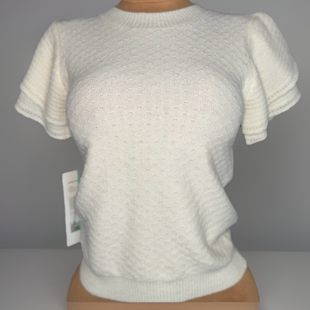 Women's Cream Short-Sleeve Knit Top
